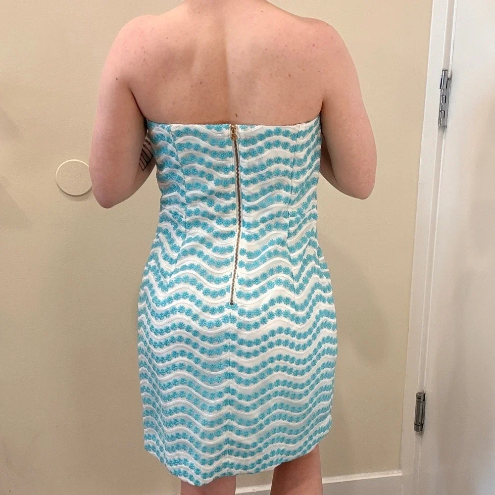 Lilly Pulitzer Leavens Top Notch Strapless Dress Blue White Floral Embroidery 4 - Picture 2 of 9